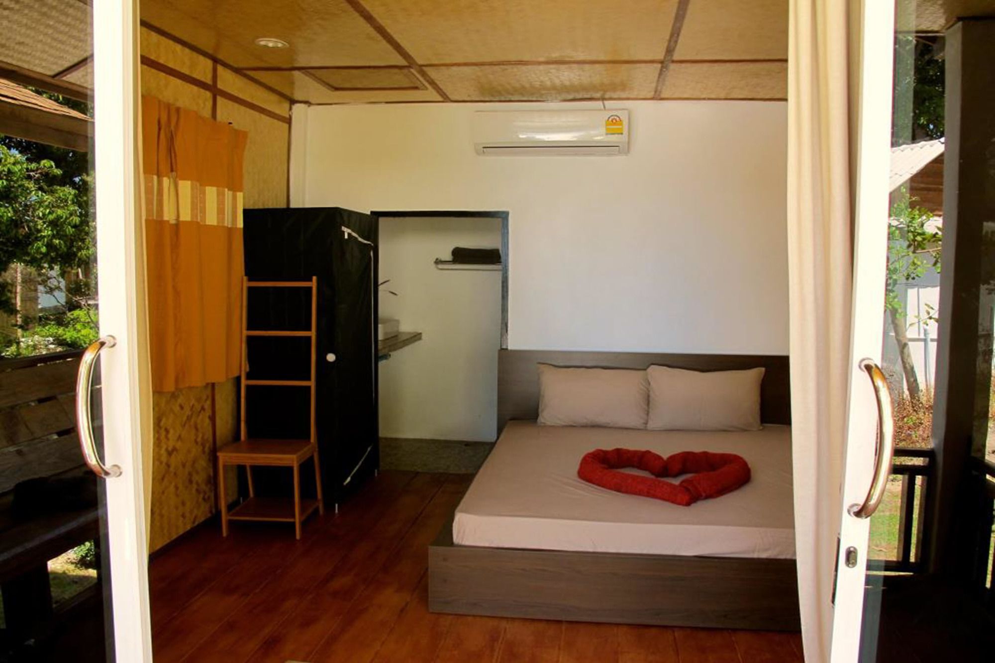 Pitiusas Beach Resort Koh Lipe Eksteriør billede